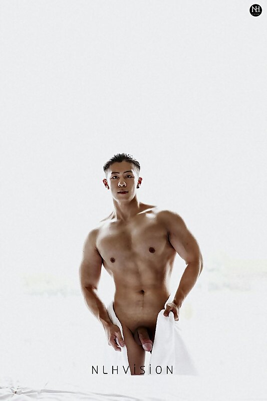 Next Image >>