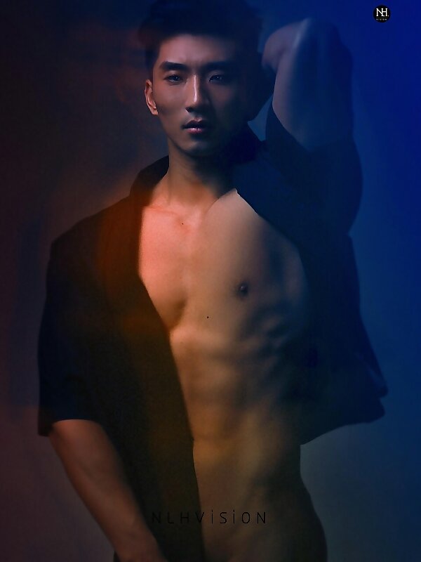 Next Image >>