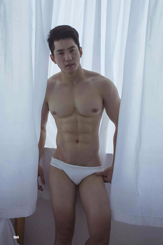 Next Image >>