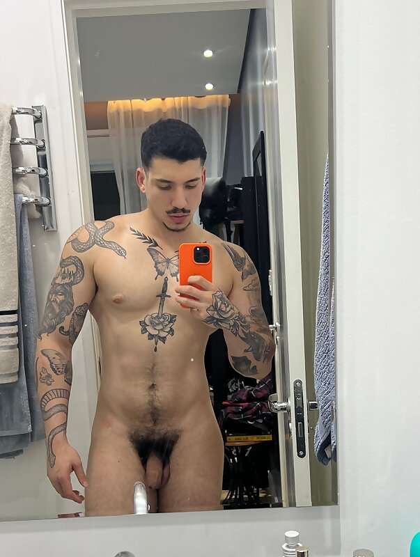 Next Image >>