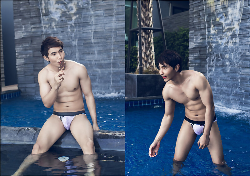Next Image >>