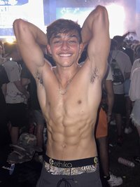 Brad Sherota - BoyFriendTV.com