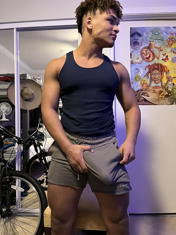 Next Image >>