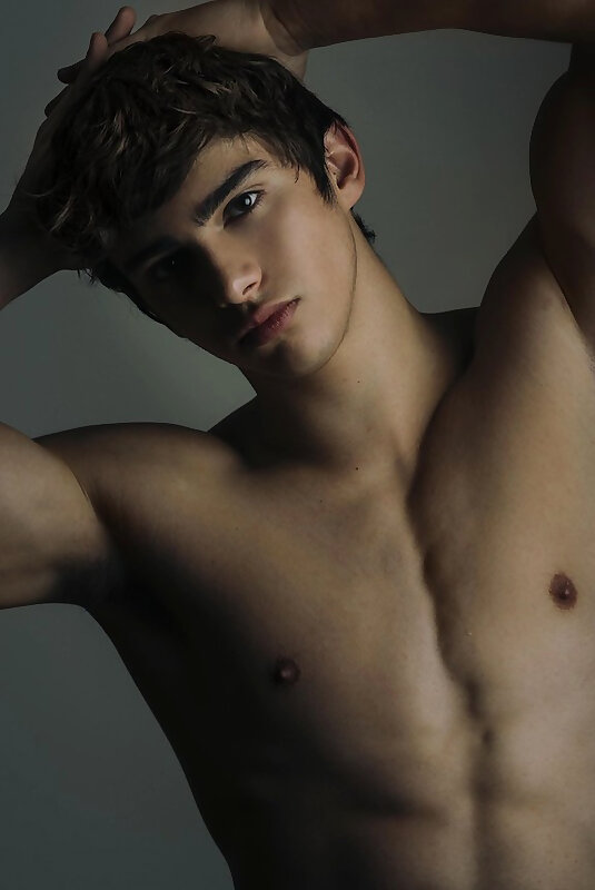 Next Image >>