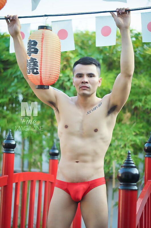 Next Image >>
