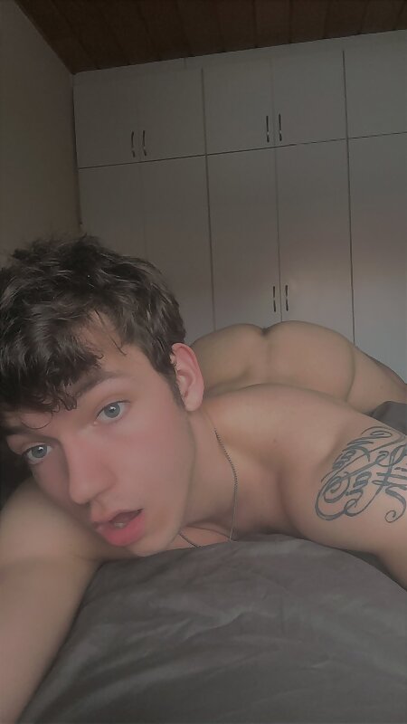Next Image >>