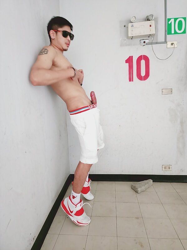 Next Image >>