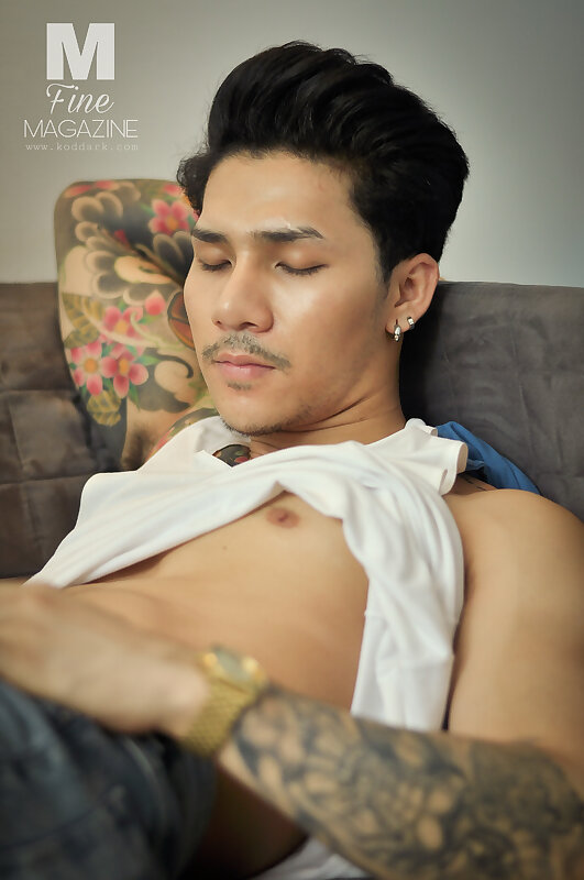 Next Image >>