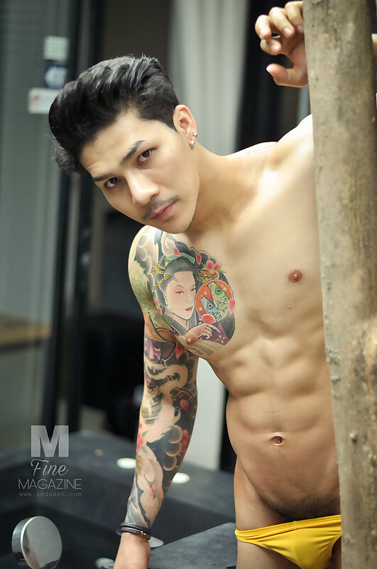 Next Image >>