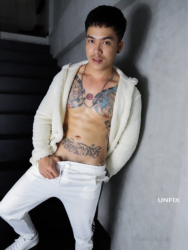 Next Image >>