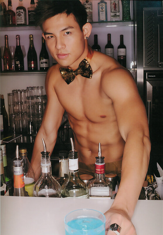 Next Image >>