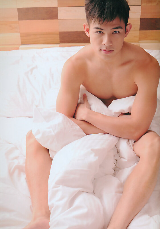 Next Image >>