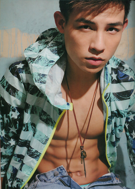 Next Image >>