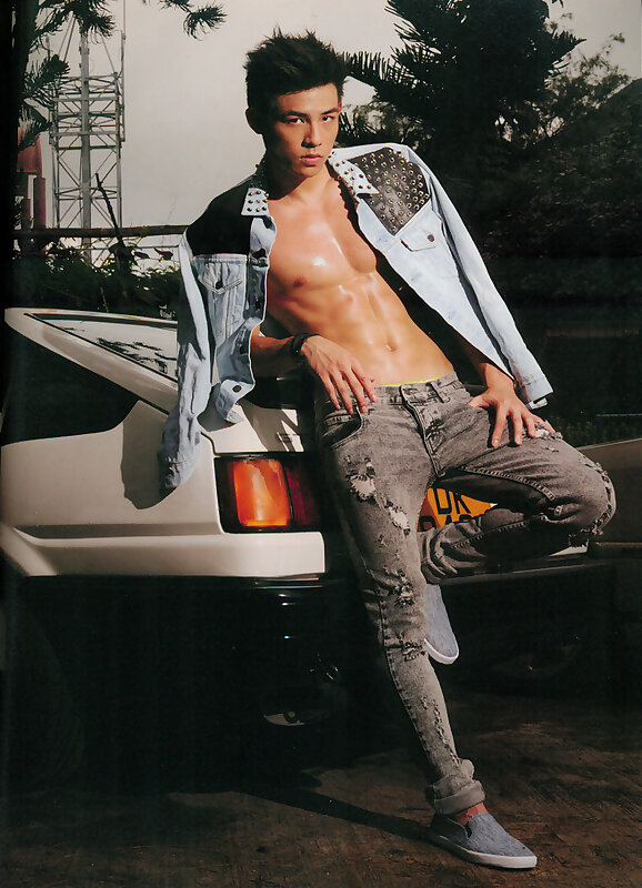 Next Image >>