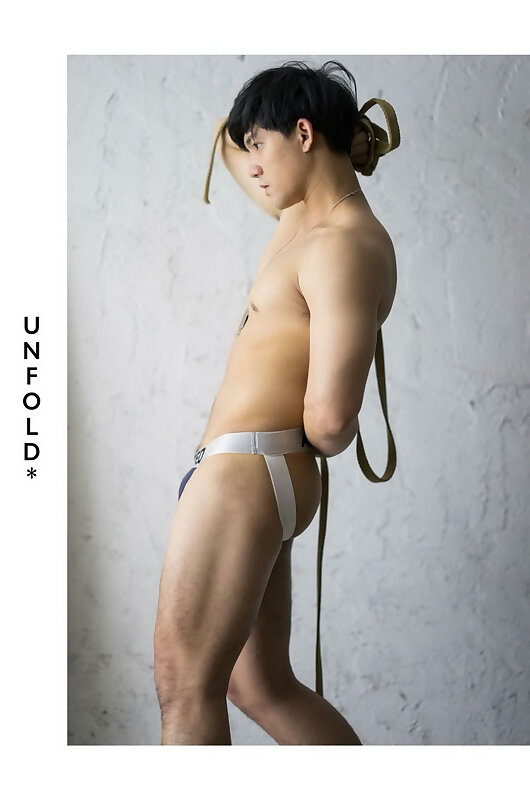 Next Image >>