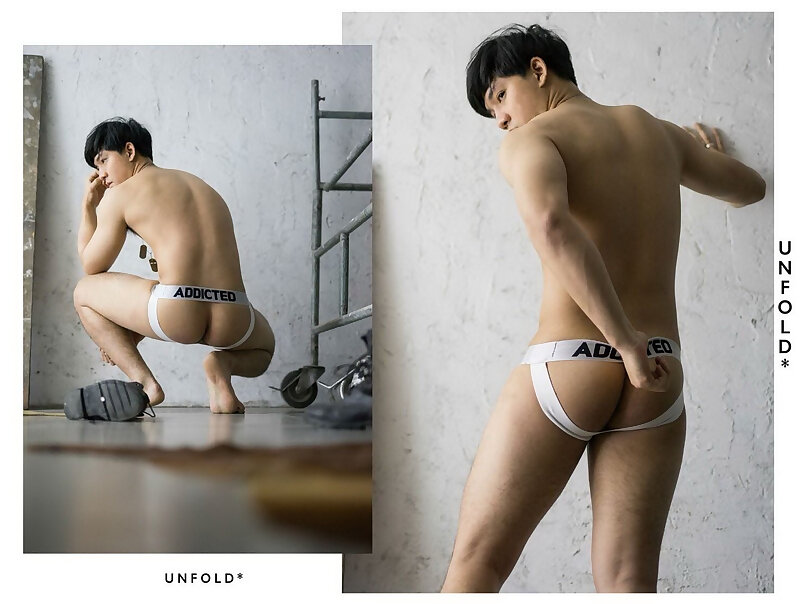 Next Image >>