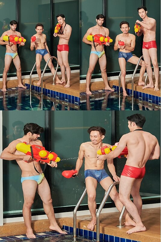 Next Image >>