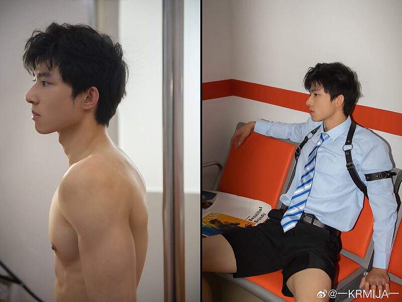 Next Image >>