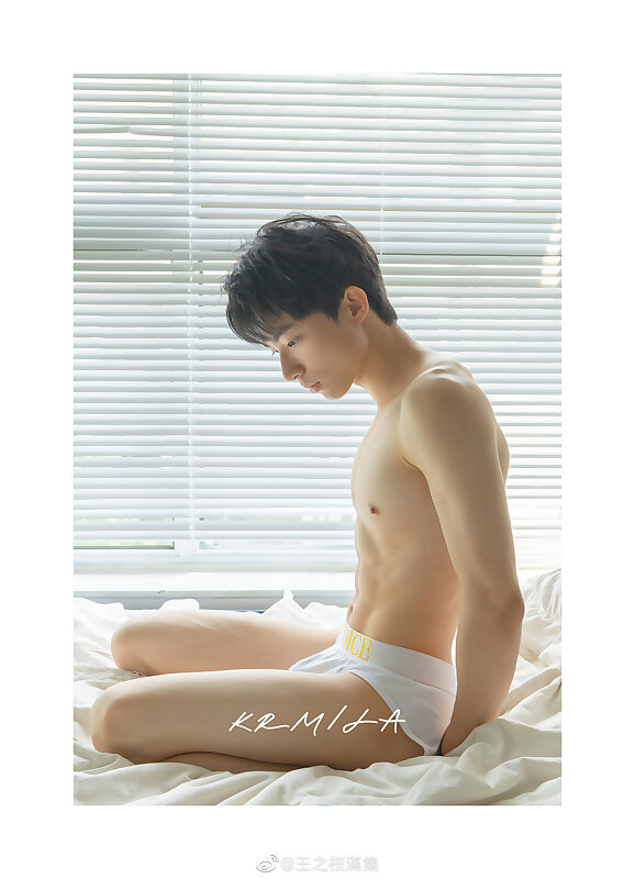 Next Image >>
