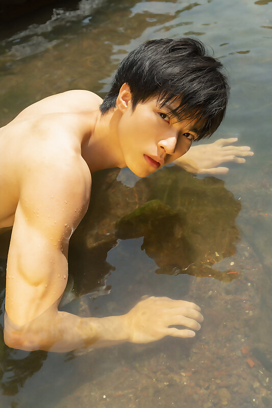 Next Image >>