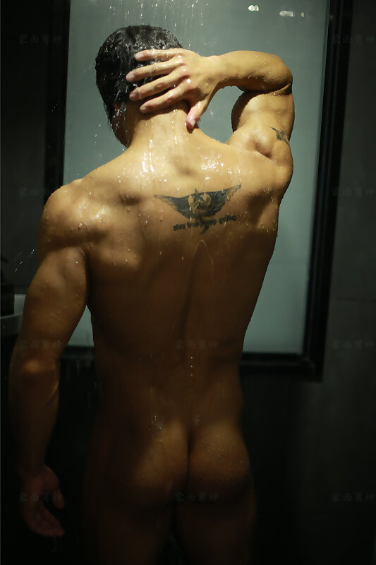 Next Image >>