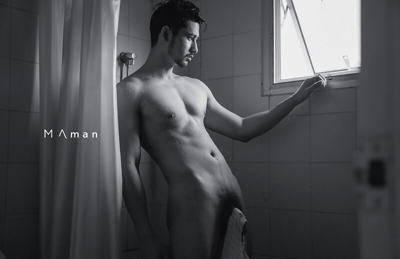 Next Image >>