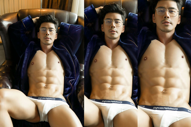 Next Image >>