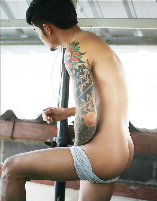 Next Image >>