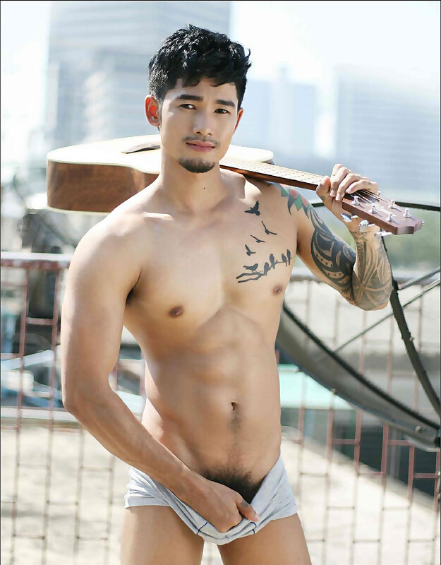Next Image >>