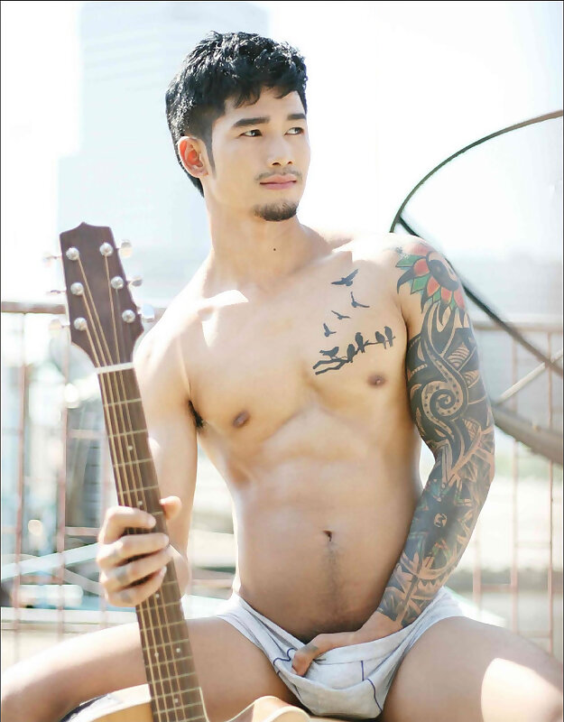 Next Image >>