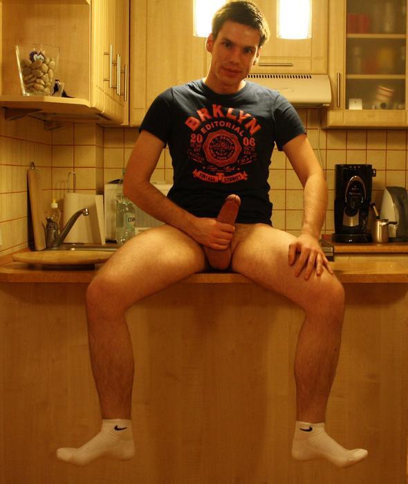 Next Image >>