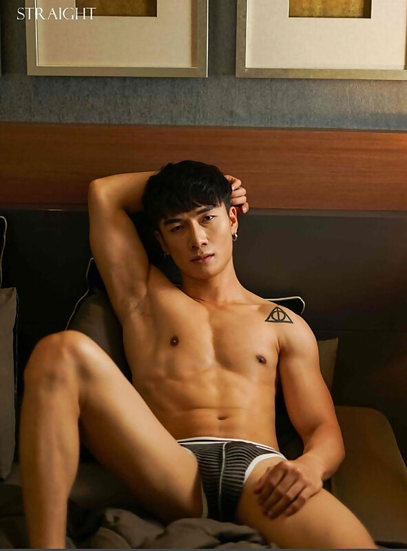Next Image >>