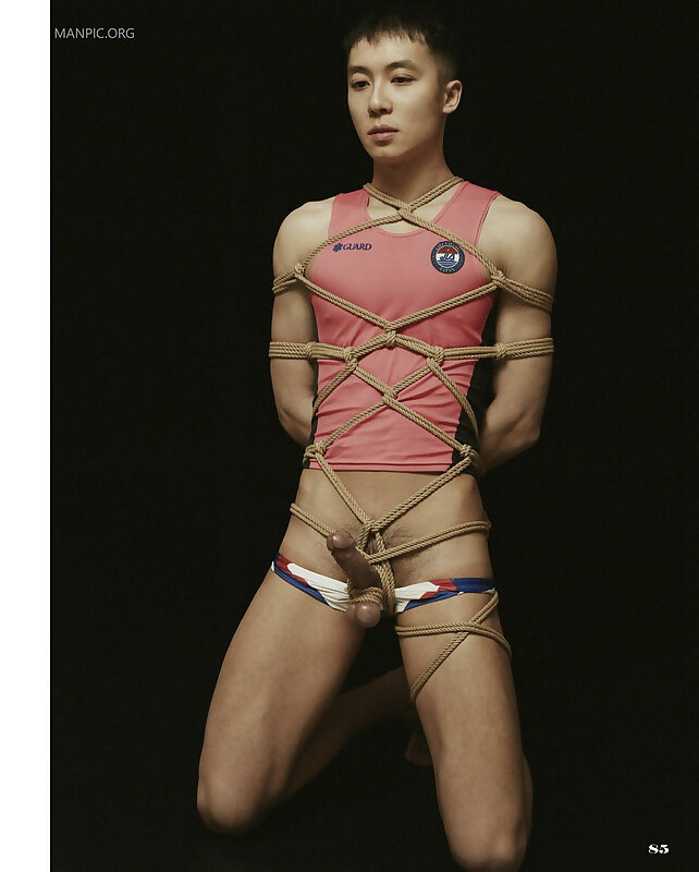 Next Image >>