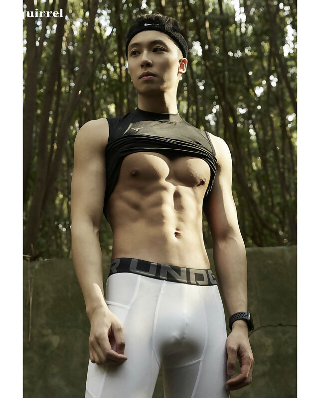 Next Image >>