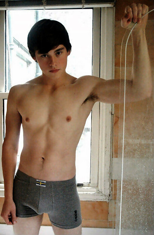 Next Image >>