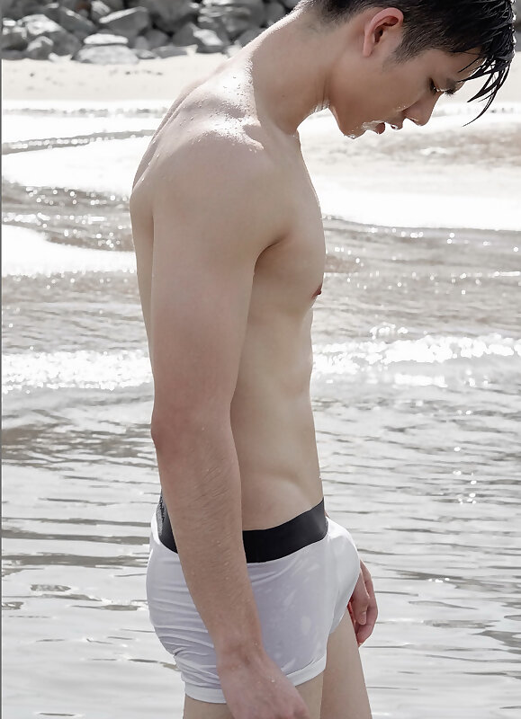 Next Image >>