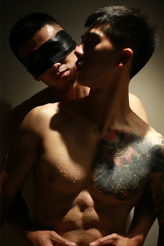 Next Image >>