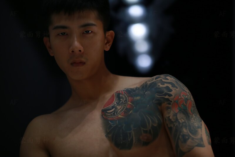 Next Image >>