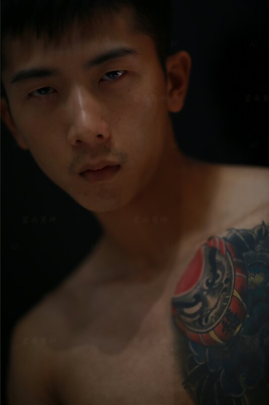 Next Image >>