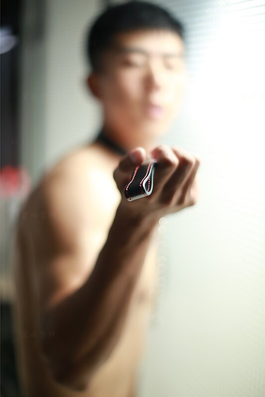 Next Image >>