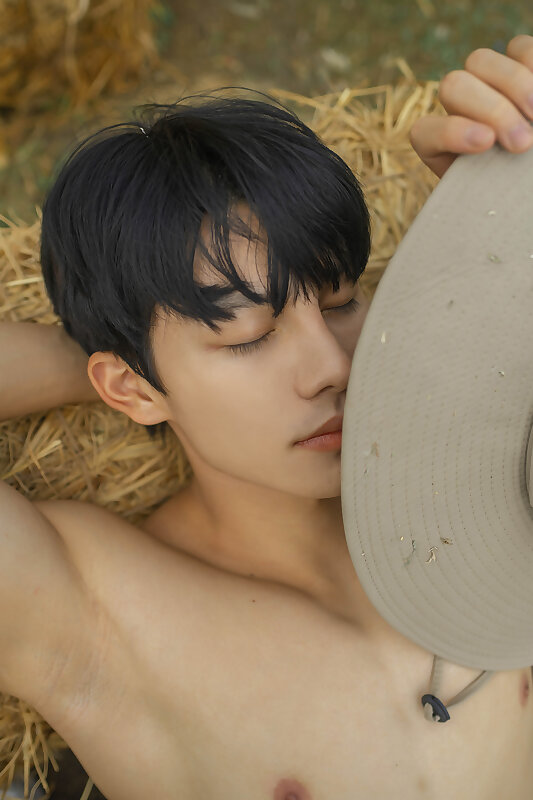 Next Image >>
