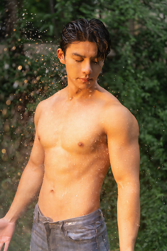 Next Image >>