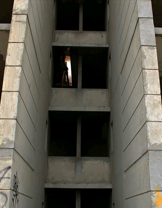 Next Image >>