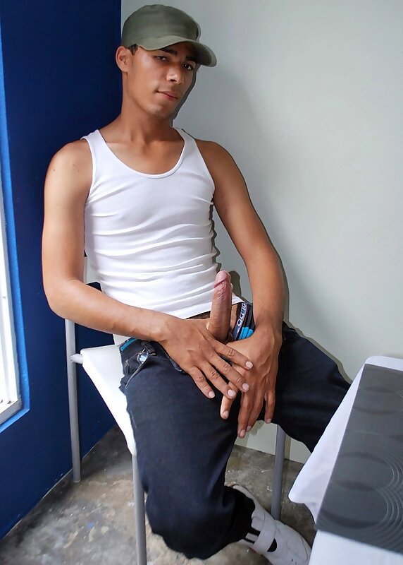 Next Image >>