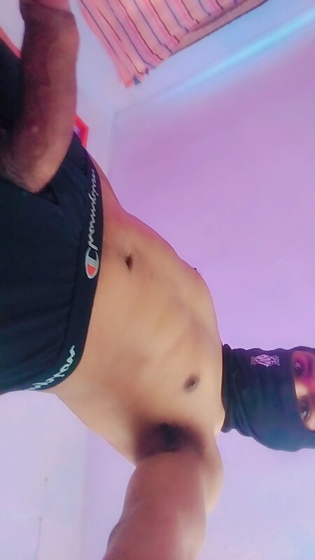 Next Image >>