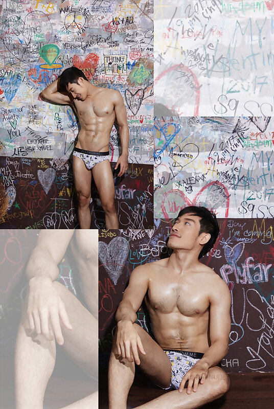 Next Image >>