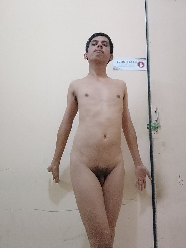 Next Image >>
