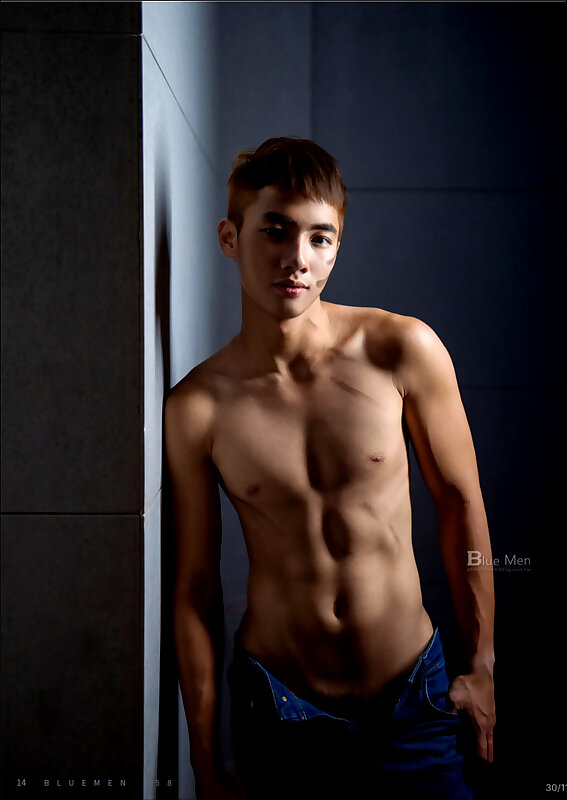 Next Image >>