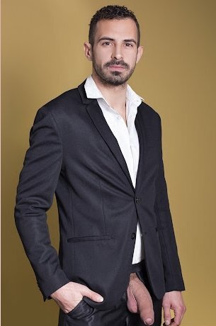 Next Image >>