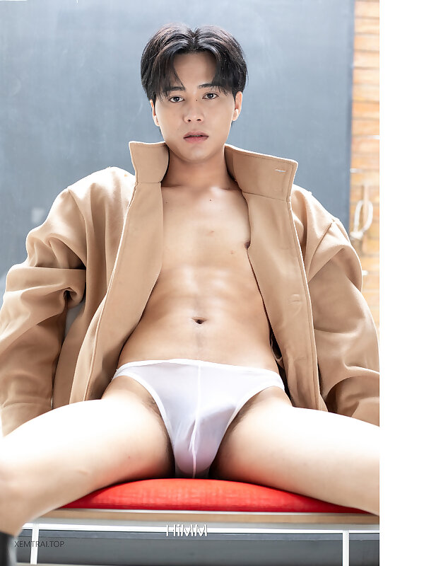 Next Image >>